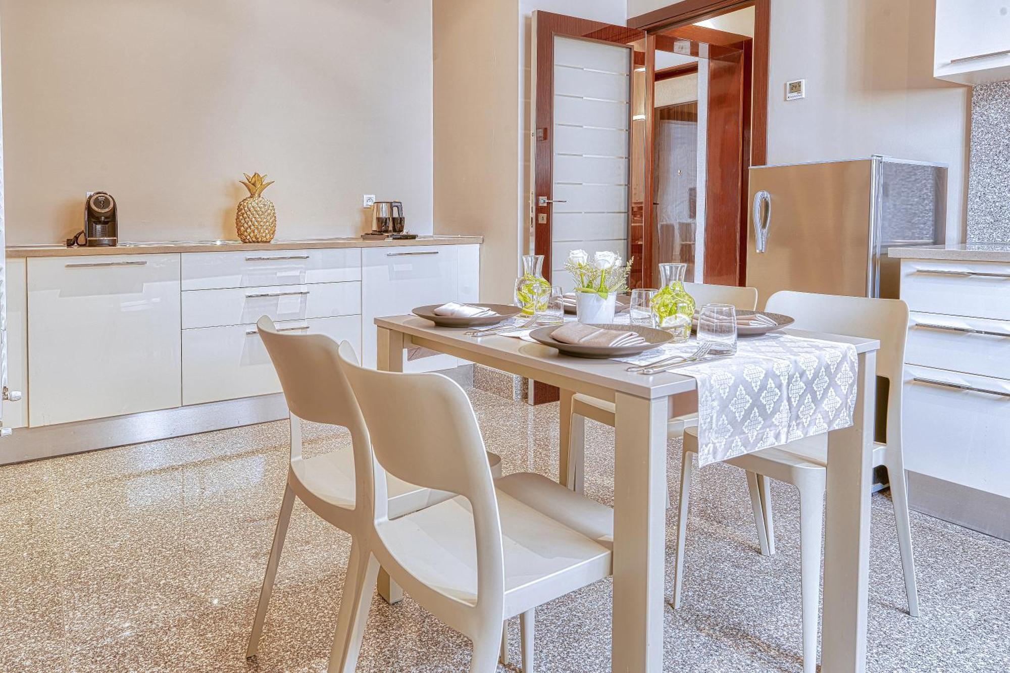 תוניס Adam Hotel Suites מראה חיצוני תמונה